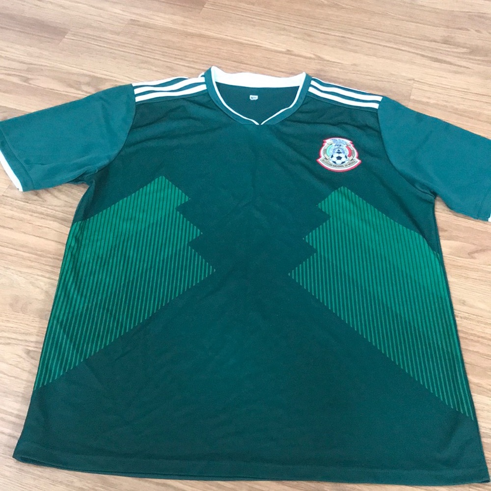 Mexico soccer jersey size L